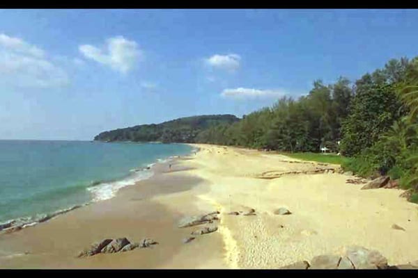 luxury-villas-phuket-nai-Thon-beach-1