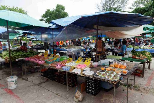 Thai Nai Yang market
