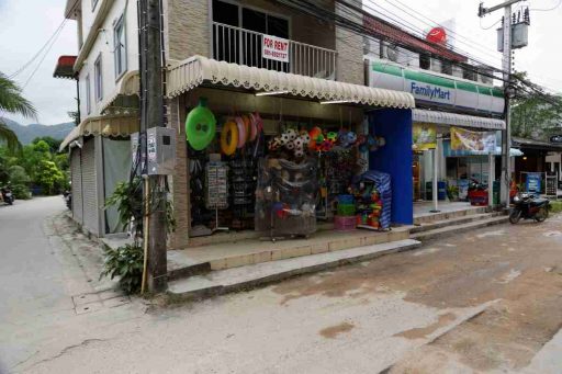 beach souvenir Shop Bang Tao Phuket