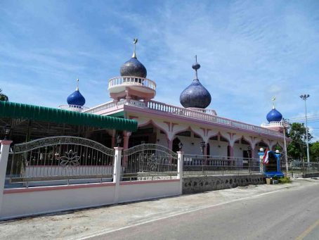 Thu Somphan Mosque Thalang