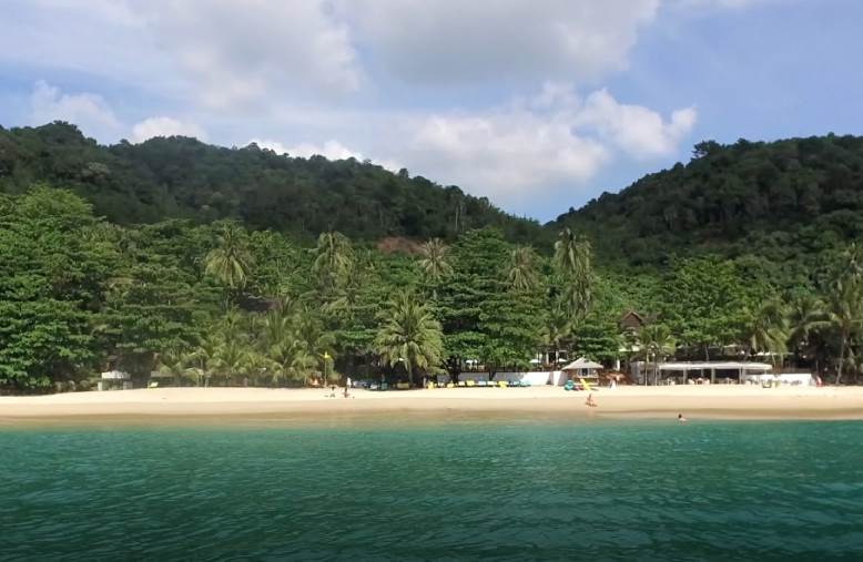 Nai Thorn Beach Phuket (in front of the White Andaman Beach Resort)